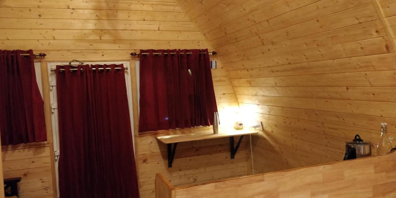 Cozy Capsules - Modern Hut Bed and Breakfast Kukkal Eksteriør billede